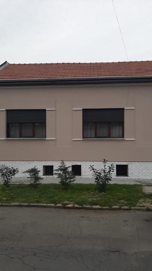 Casa Isa Villa Oradea Luaran gambar