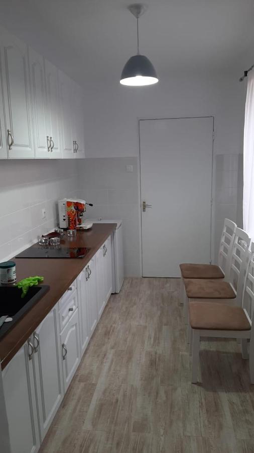 Casa Isa Villa Oradea Luaran gambar